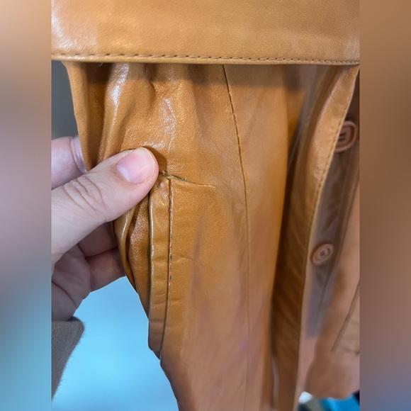 SOLD 1970βs brown Leather Trench Coat - Picture 4 of 4